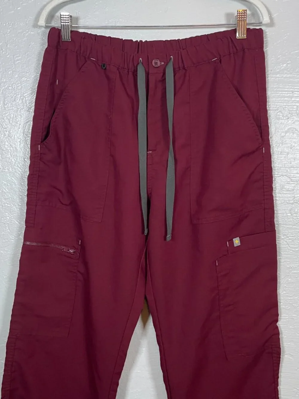FIGS Men L Maroon Red Cairo Cargo Scrub Pants Drawstring Waist Technical Pockets